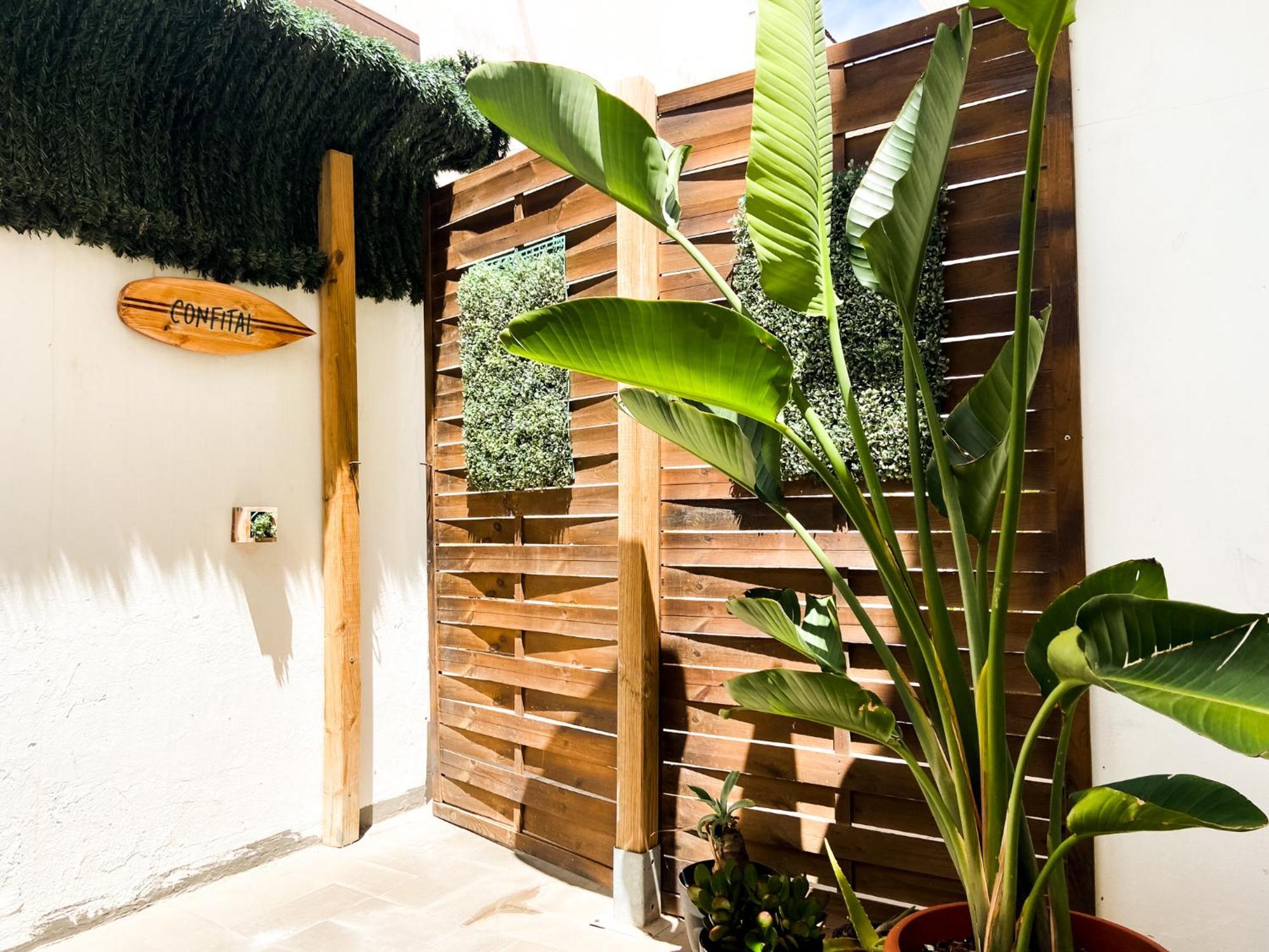 Agueita Surf Lodge Las Palmas Exterior photo
